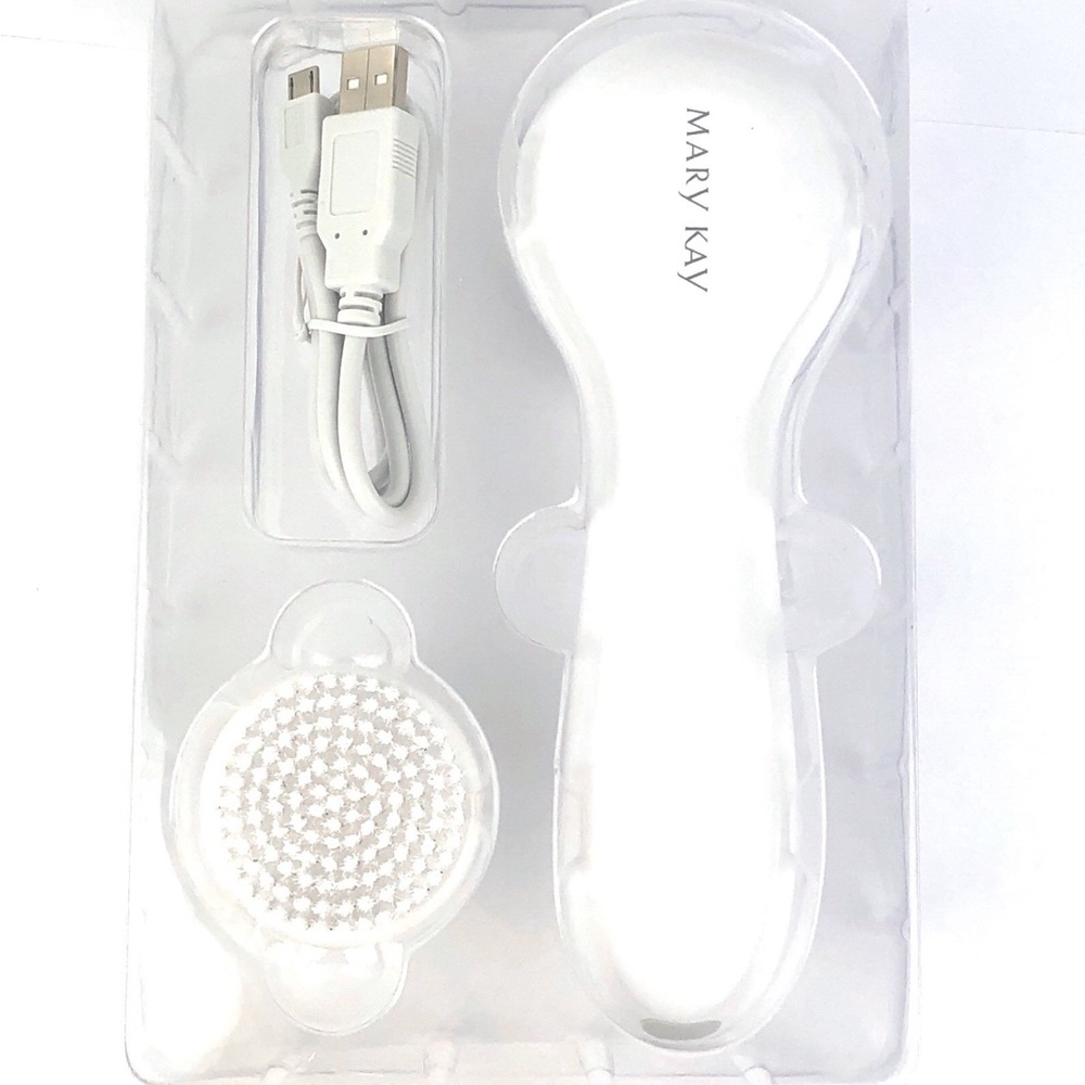 Mary Kay Skinvigorate Sonic Skin Care System new in box - Smoke free home